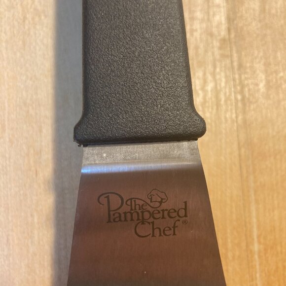 Huge Pampered Chef Spatula - Picture 2 of 4